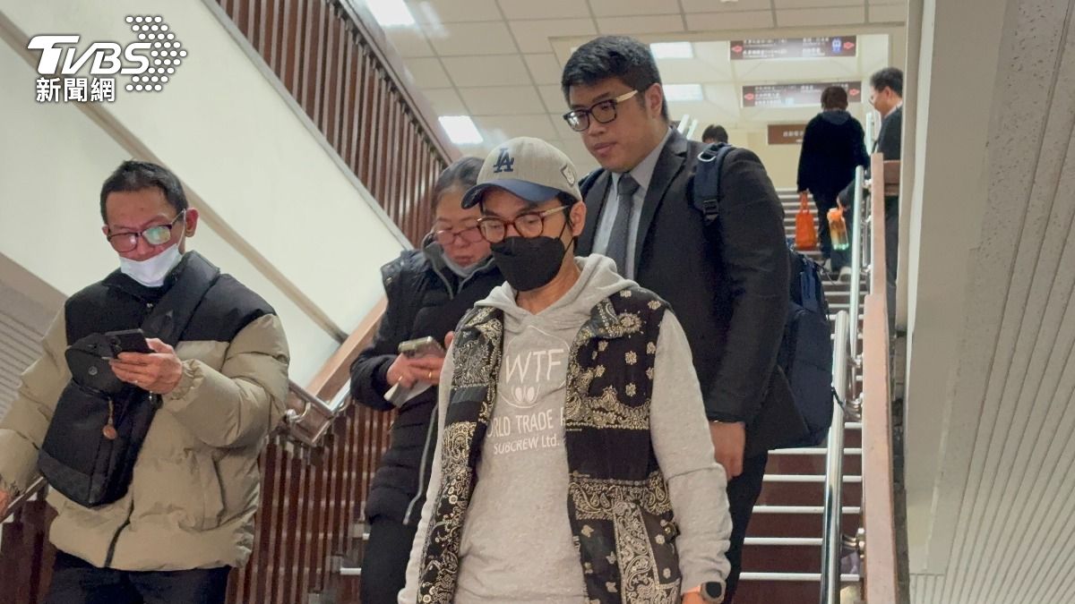 藝人李威今天也到法院出庭。（圖／潘千詩攝）