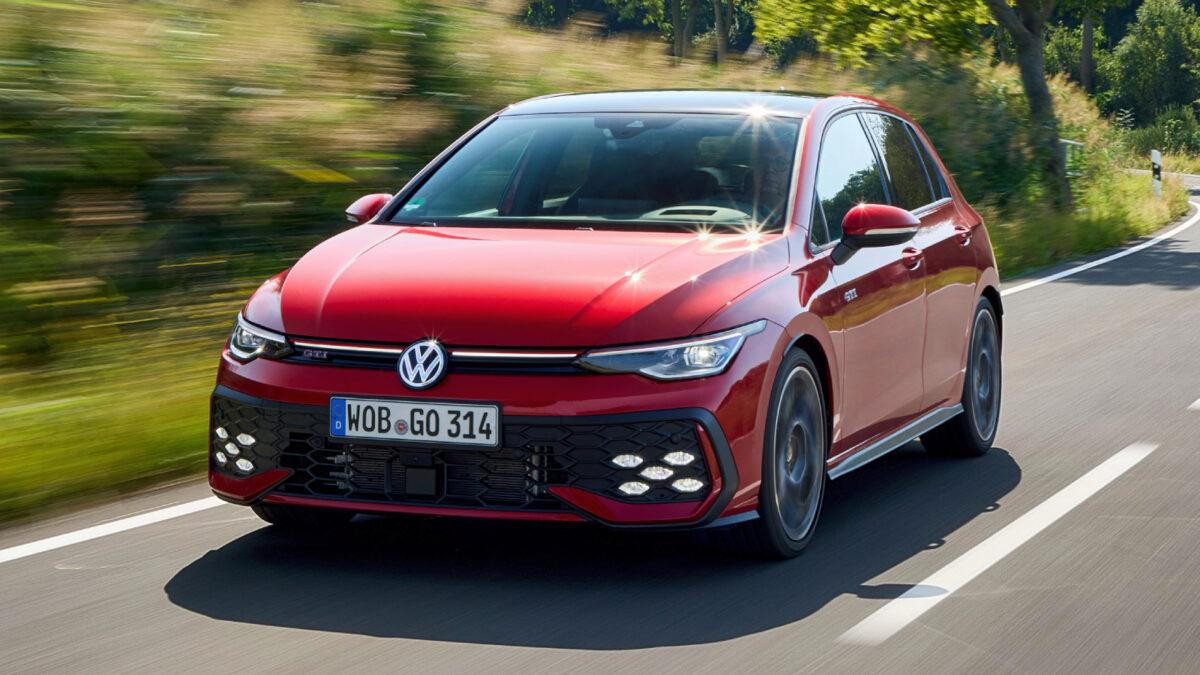 目前銷售的Golf GTI還是25年式車型。 （圖／台灣福斯）