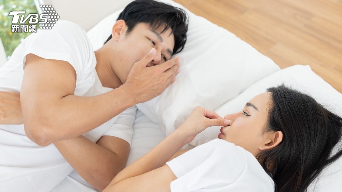 口臭老婆想離婚!他崩潰求醫「鼻孔驚見黴菌球」:全因這習慣