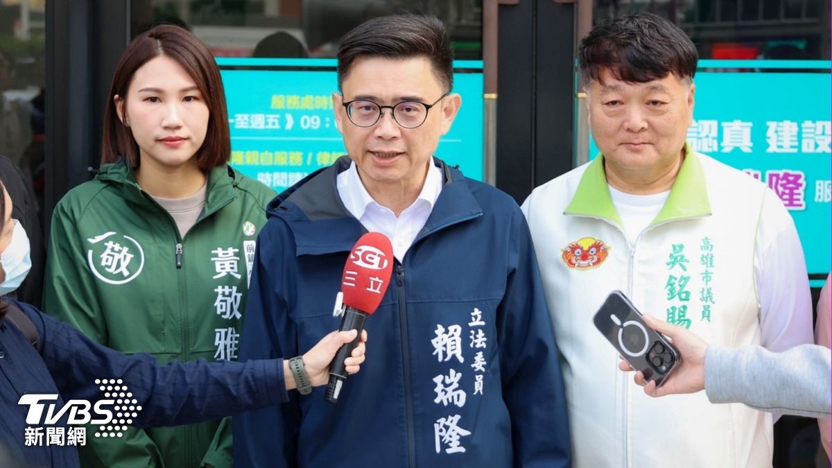 賴瑞隆初選險勝向鄉親謝票。（圖／TVBS）