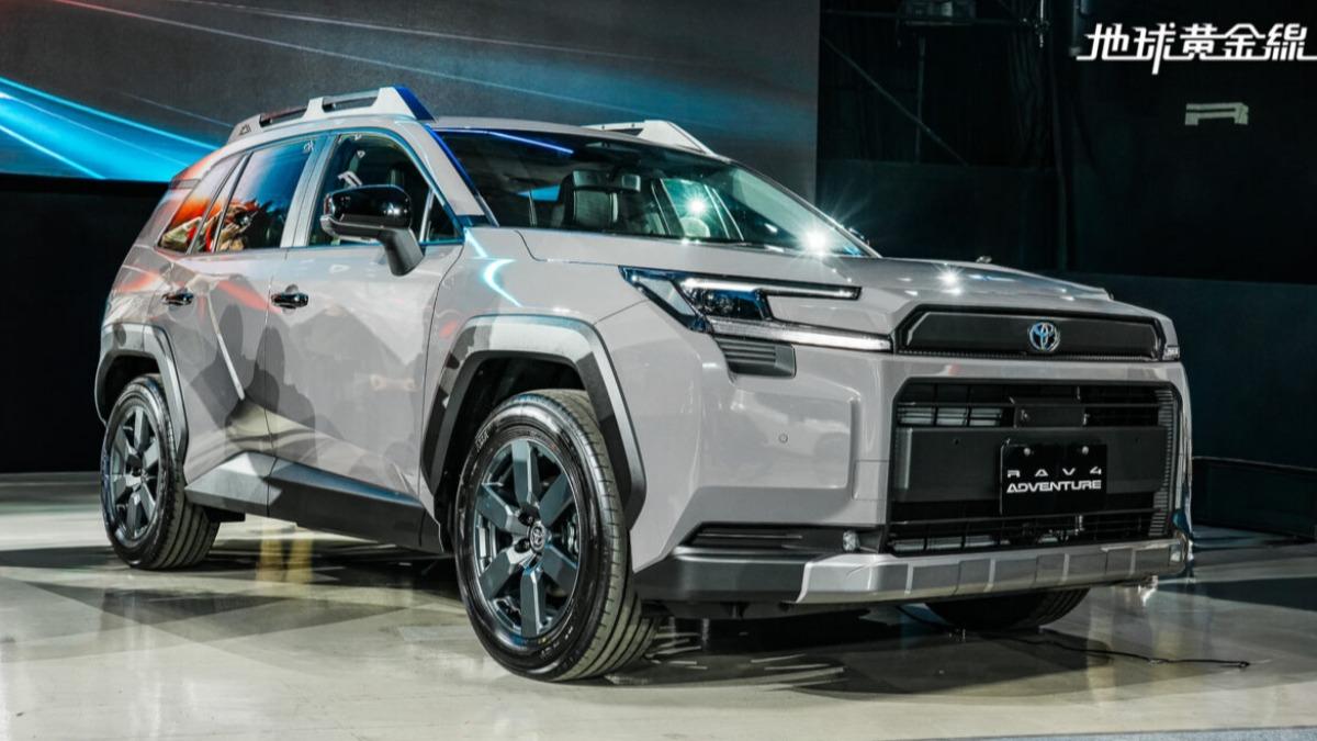 全新RAV4上市後,包括Adventure、GR Sport售價都降價1萬元。(圖/地球黃金線提供)