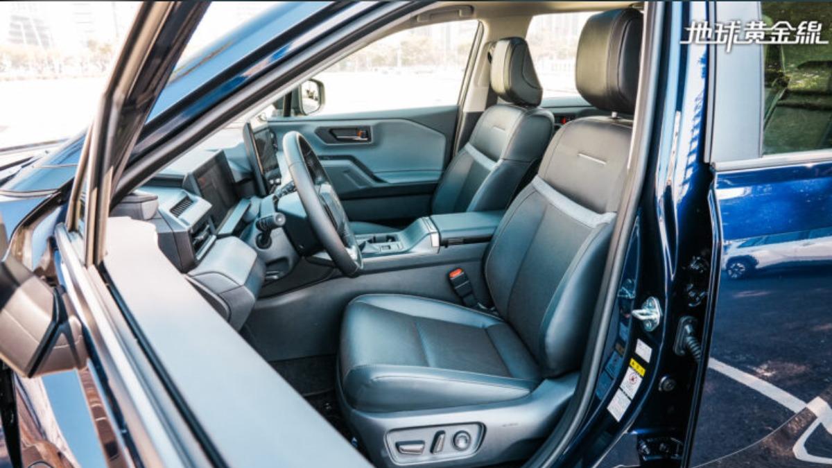 RAV4全車系只有旗艦車型有配備加熱、通風功能。(圖/地球黃金線提供)