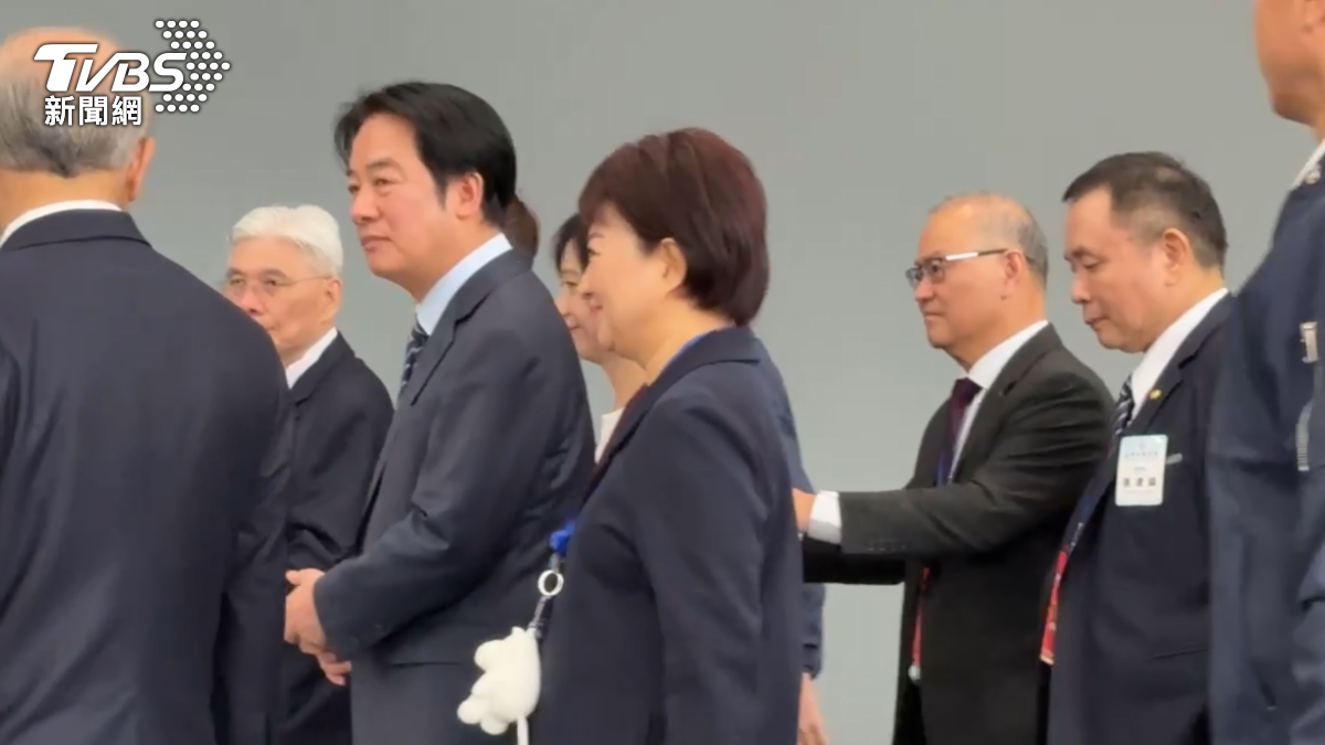 賴清德總統到台中與市長盧秀燕同框。(圖/陳祁攝)