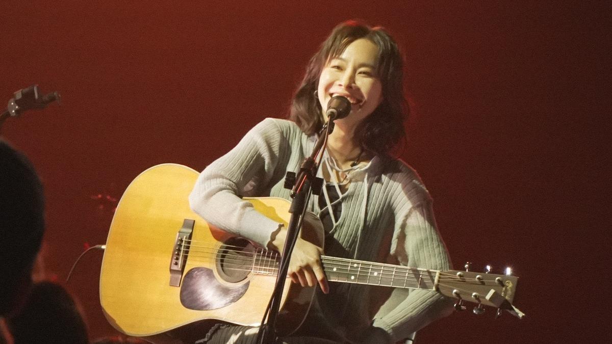 金曲歌后自招翻車!開唱驚遇蟲蟲危機 竟動念:乾脆吃下去