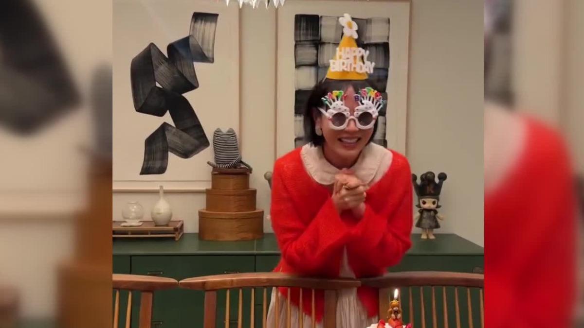 孫藝真44歲生日慶生影片超可愛。(圖/翻攝孫藝真IG)