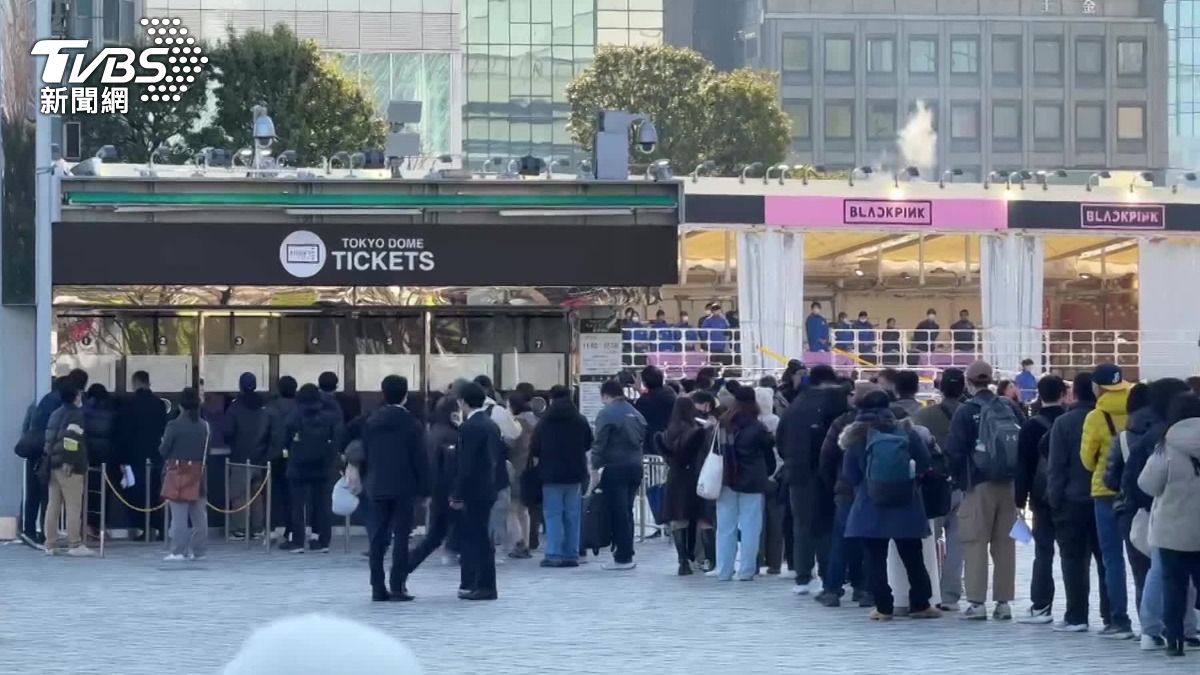 經典賽門票難搶,有不少台灣民眾飛去日本搶現場票。(圖/現場民眾提供)