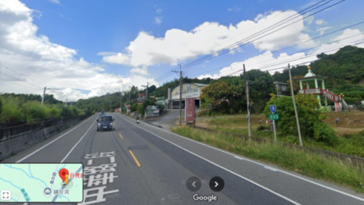 台東警方拍攝波浪狀的台9線道路，但法院勘驗發現，該處本應是筆直路段，拍攝有誤。（圖／翻攝自GOOGLE MAP）
