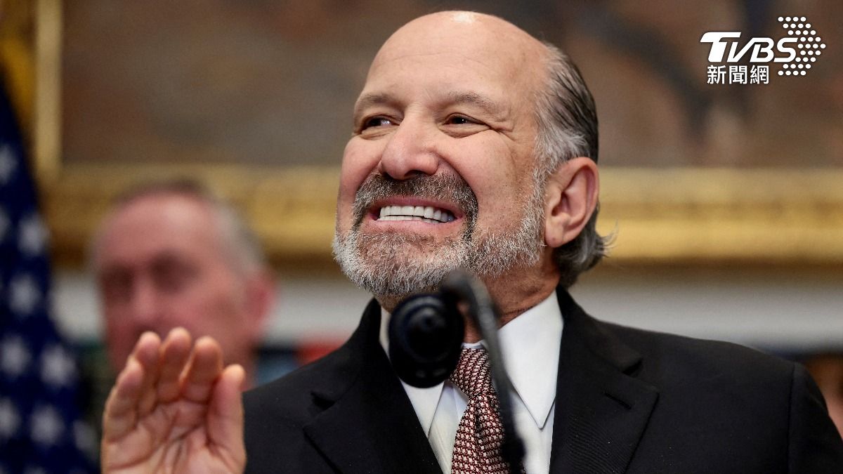 美國商務部長盧特尼克稱台灣做出巨大承諾是因為要討美國總統川普開心,因為川普是保台關鍵。(圖/達志影像路透社)
