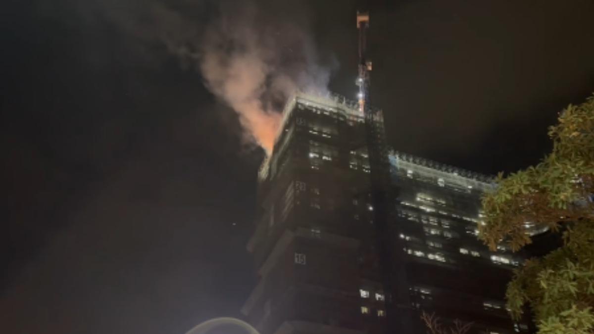 快訊/台南新建大樓火警!28樓火舌狂竄畫面曝