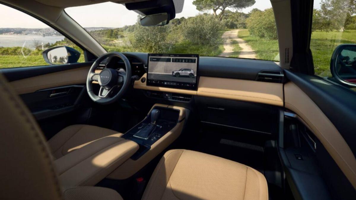 全新世代CX-5數位體驗大幅升級,頂規車型採用15.6吋大型中央螢幕。(圖/Mazda提供)