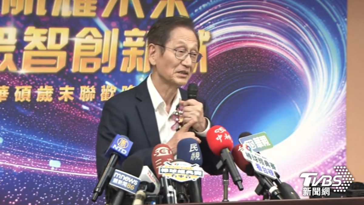 華碩董事長分享AI議題。(圖/TVBS)