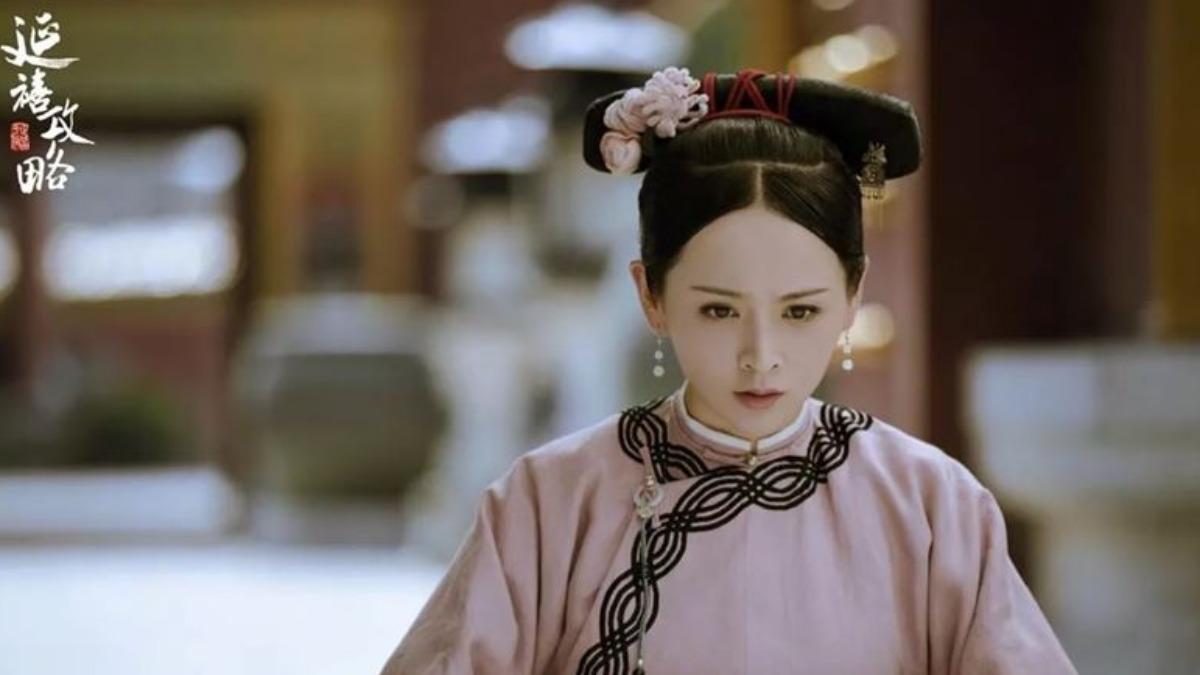 鄧莎曾演出《延禧攻略》中女主角的姐姐魏瓔寧。(圖/翻攝自微博)