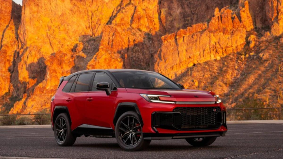 2026風雲車入圍名單曝!5款電動車壓境 RAV4、比亞迪力抗