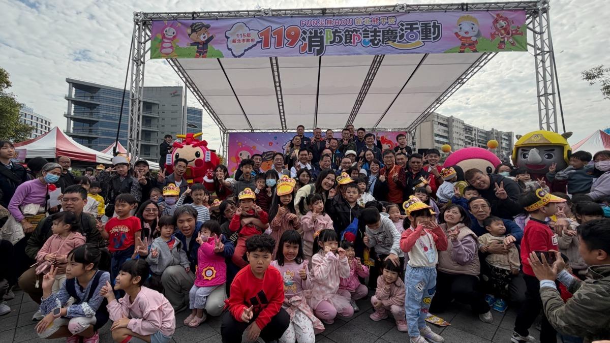 人生第一聲哭泣有他們守護!感恩消防英雄留言牆貼滿滿