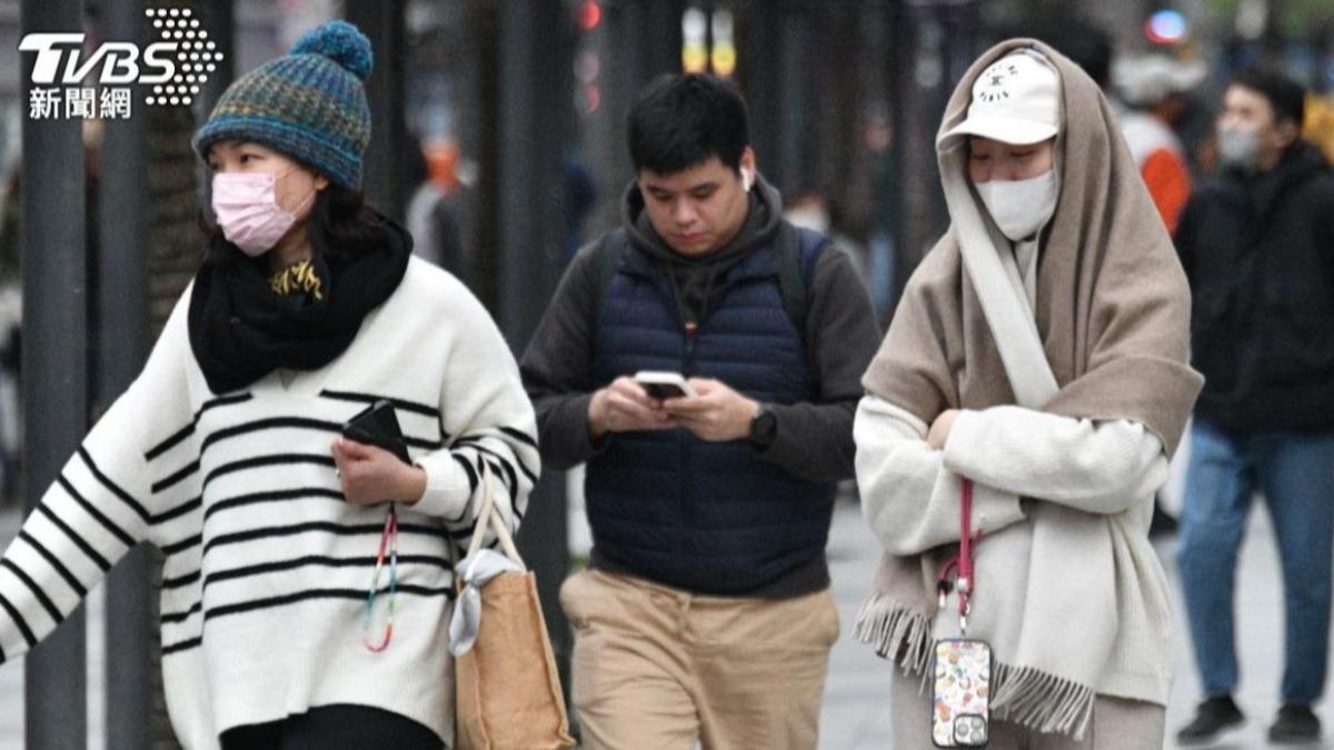 天氣／又要冷了！下週溜滑梯降溫「跌破10度」　雨連下5天