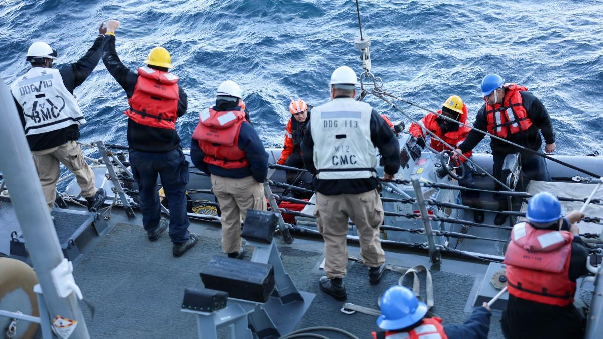 川習會後首次!台美關稅才拍板 「美國2軍艦」穿越台海
