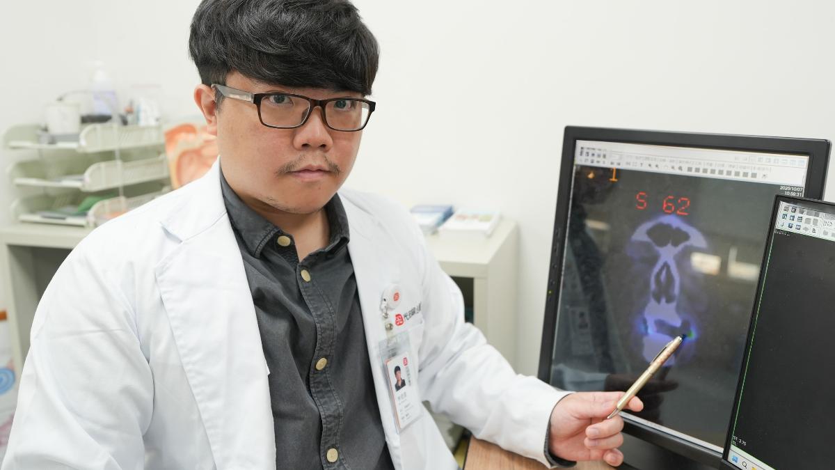 林佳逢呼籲，若發現口腔內潰瘍、腫塊超過兩週仍未癒合，或出現白斑、紅斑等異常變化，切勿拖延。（圖／光田醫院提供）