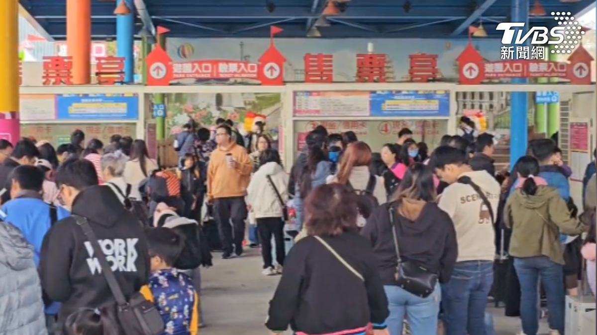 22字免費入園「擠爆小人國」　家長笑菜市場名：2孩全中