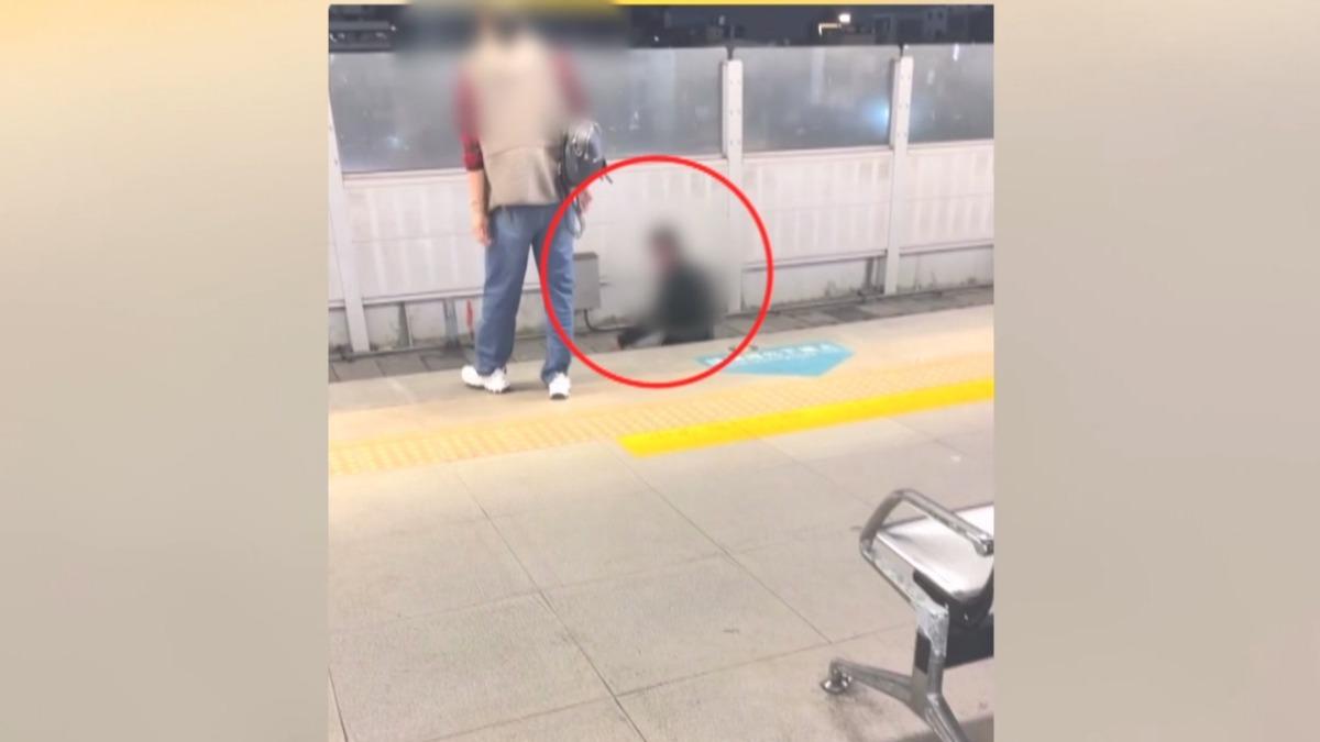 台中車站夫妻吵架!醉夫跳軌撿手機「撿完亂砸」。(圖/Threads _chvv11)