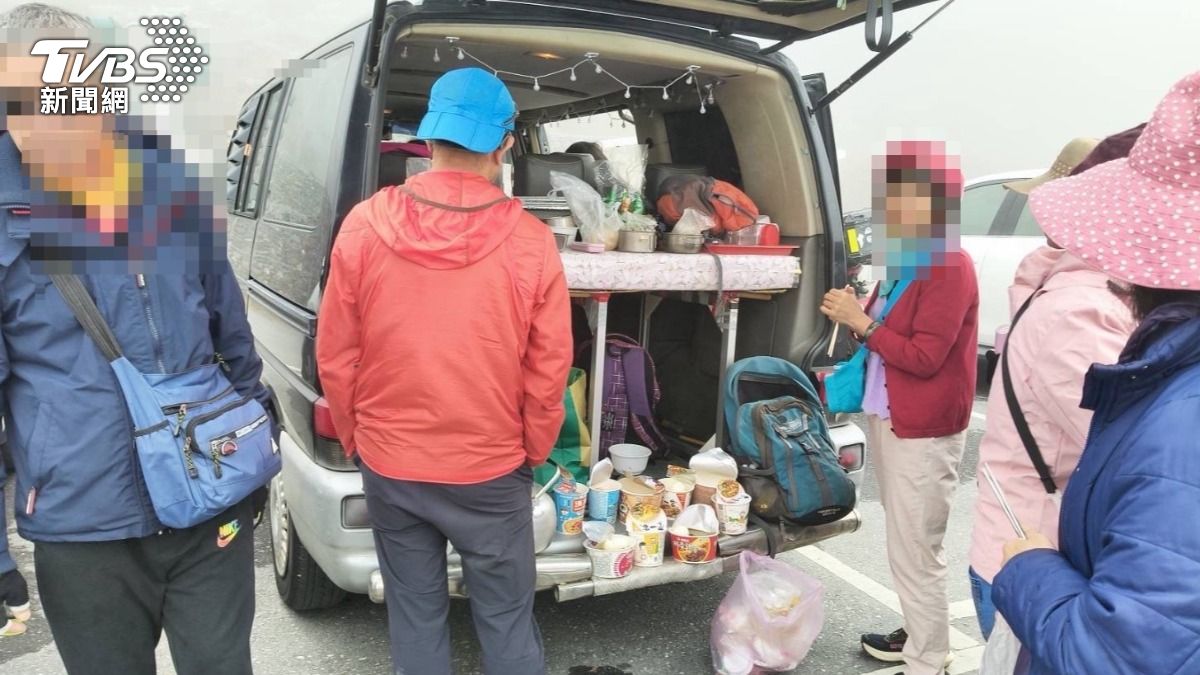 南橫亂象!大叔生火不聽勸 年輕人怒嗆「安娜」還動粗