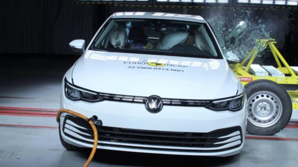 Golf MK8側撞。（圖／Euro NCAP提供）