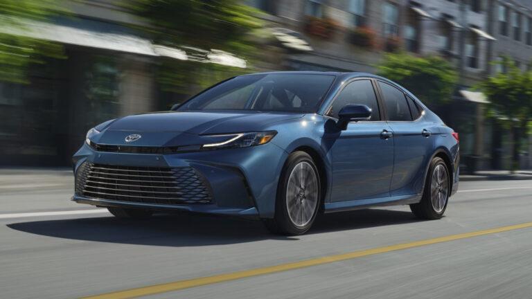 Toyota的策略正在出現變化。官方已確認,將於今年稍晚開始,把美國製車款導入日本市場販售。(圖/翻攝自Suzuki官網)