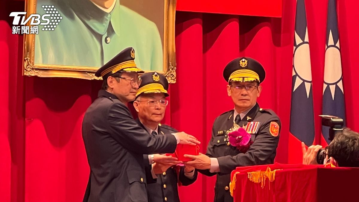 刑事局新局長邱紹洲今上任 警政署長張榮興期許年底大選2重任
