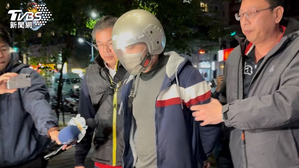 廖聰賢狠殺父母逃亡,昨晚間落網身上僅剩587元。(圖/沈建邦攝)
