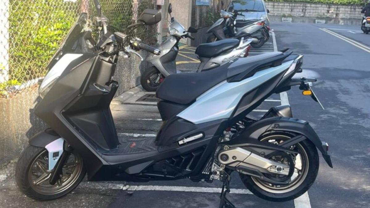 超離譜！買新車竟被裝「中古胎」　送修里程多200公里
