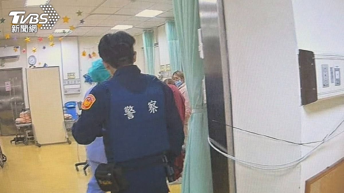 警方沿路護送,在黃金救援時間內成功救回女童性命。(圖/TVBS)