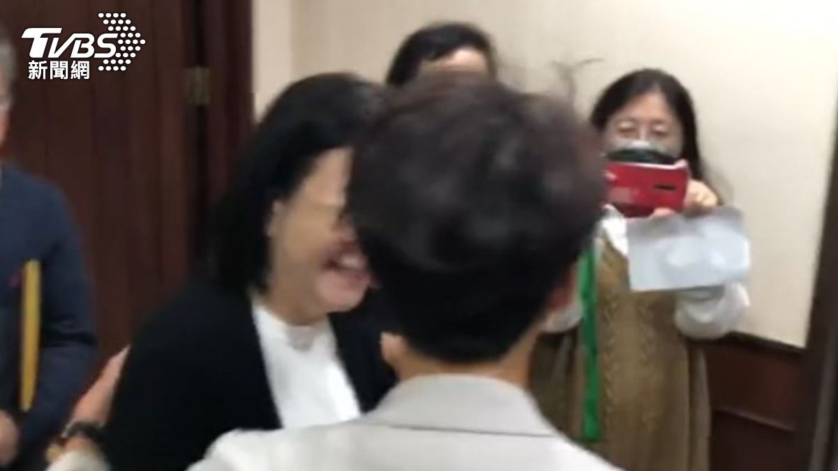台南市議會議長邱莉莉與民進黨台南市長參選人陳亭妃。(圖/TVBS)