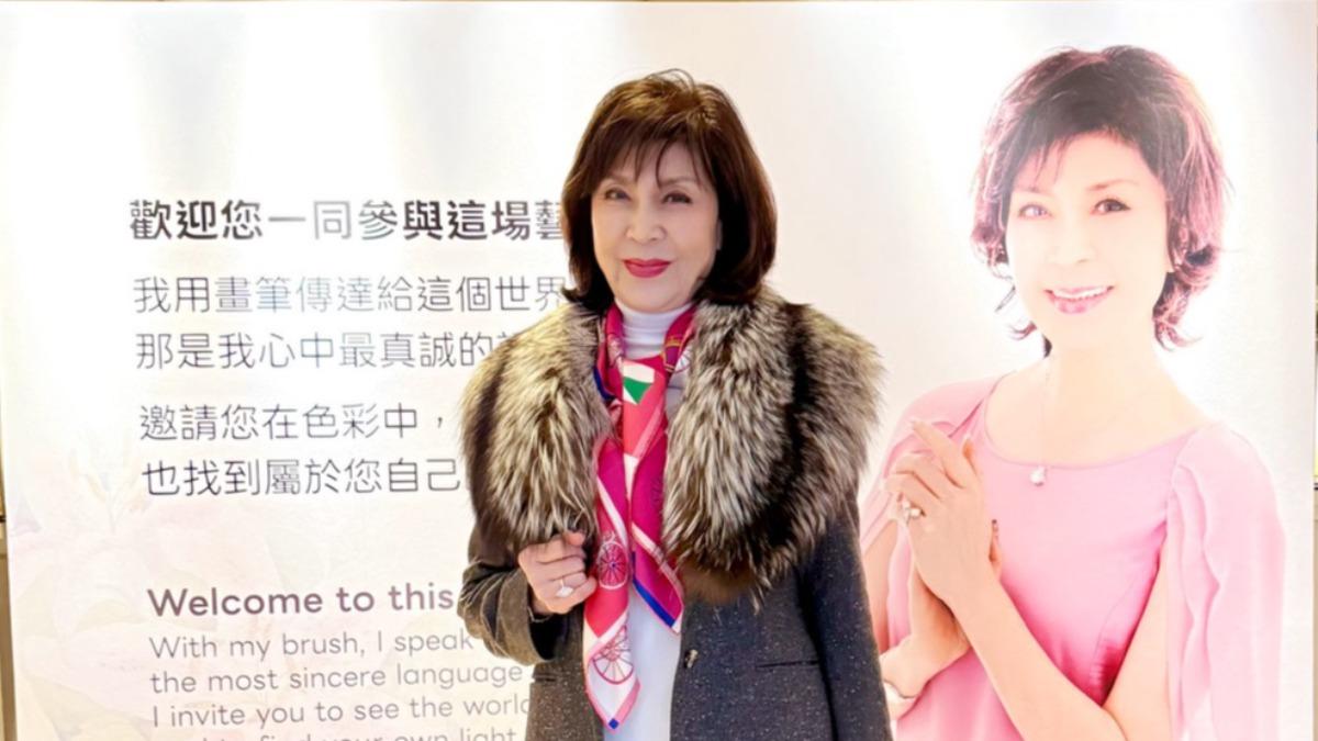 白嘉莉淡出「住飯店5年」！宣布在台灣置產　同框親妹一家神基因