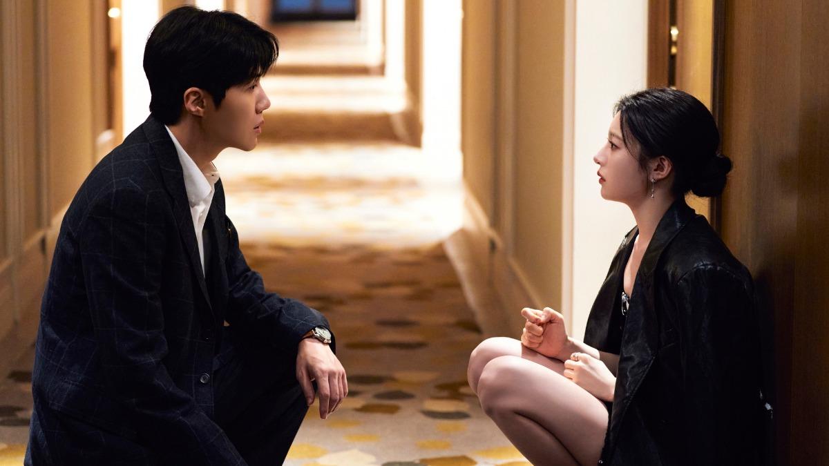 金宣虎演出的《愛情怎麼翻譯?》亞洲爆紅,也讓他人氣翻漲。(圖/Netflix提供)