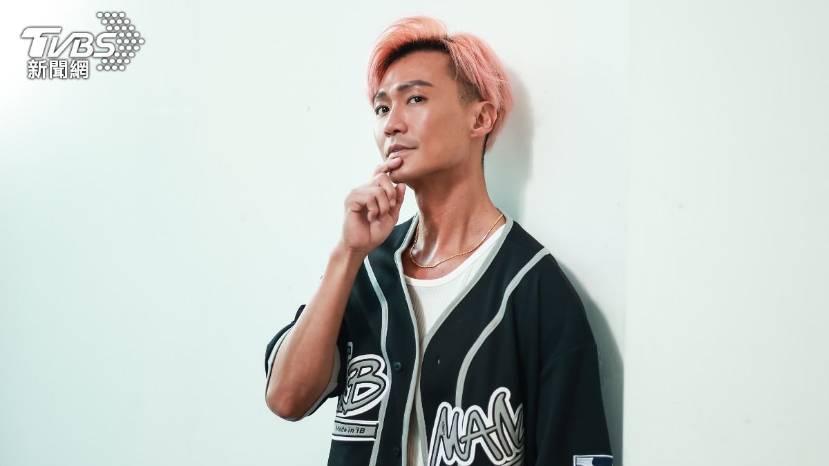 獨/林俊逸開唱倒數!猛男、變裝皇后全出動 神秘嘉賓助陣:等你很久