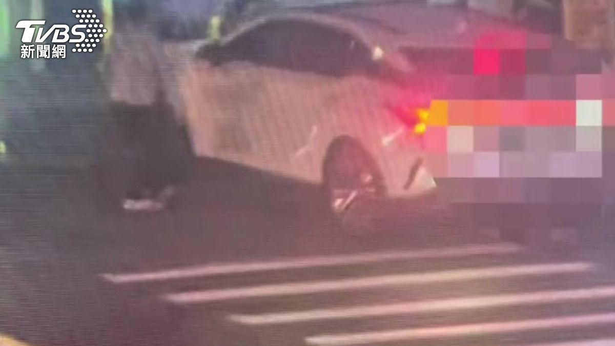 北市男違停擋停車場 自稱銀行VVIP遭嘲:以為有宇宙通行證?