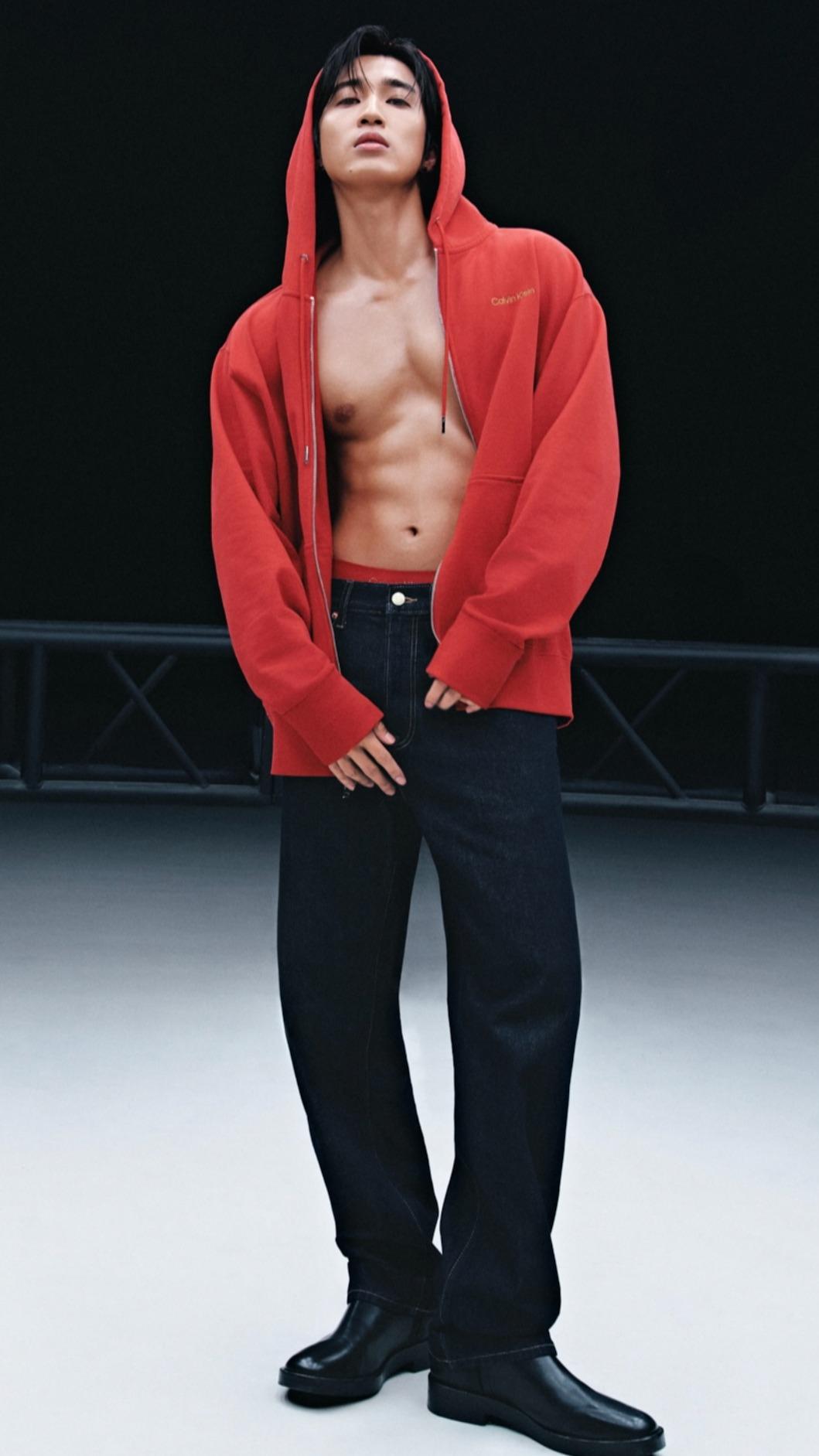 婁峻碩好身材不藏了。(圖/Calvin Klein 提供)