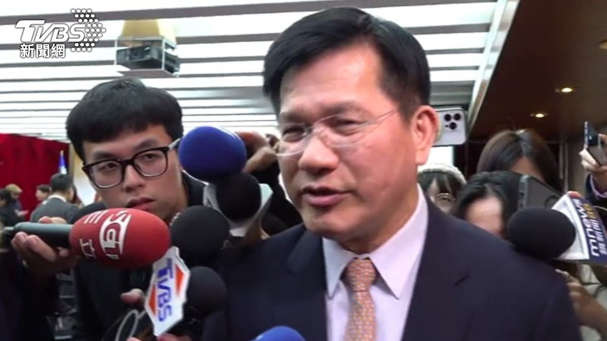 林佳龍證實駐處已接觸家屬,並密切關注搜救進度。(圖/TVBS)
