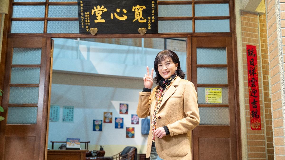 柯素雲超齡演出「滿足阿嬤」。(圖/大愛提供)