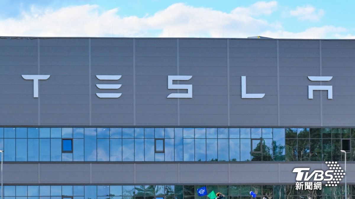 特斯拉柏林廠傳裁1700人!德媒揭降幅14% 官方火速否認