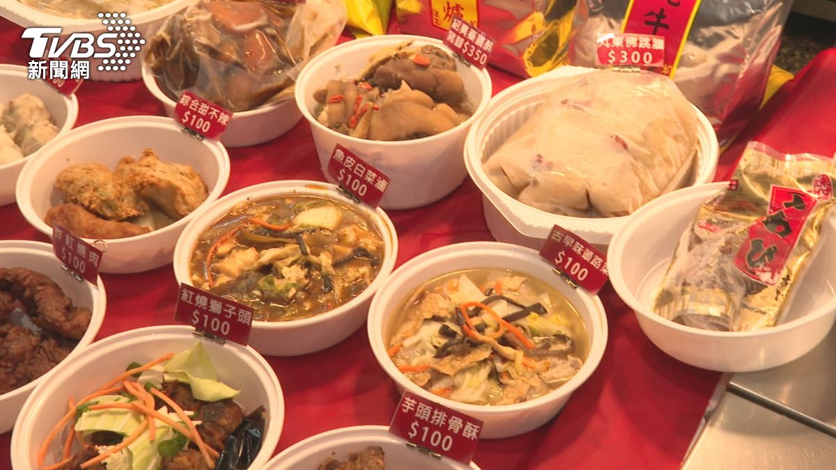 台中百元年菜開賣凍漲！10道僅1450元。(圖／TVBS)