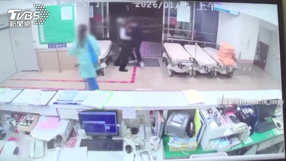 台中急診室爆醫療暴力！護理師遭108kg男「重拳毆頭」腦震盪。(圖／畫面翻攝 threads:im_leeyu)