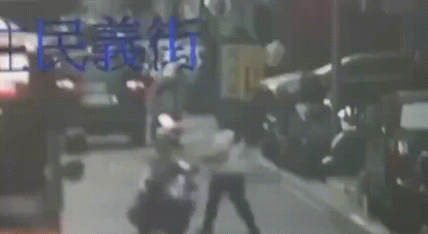 撞擊瞬間曝光。(圖/TVBS)