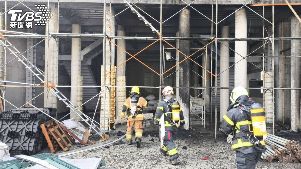 工地建案正在興建佛堂。(圖/TVBS)