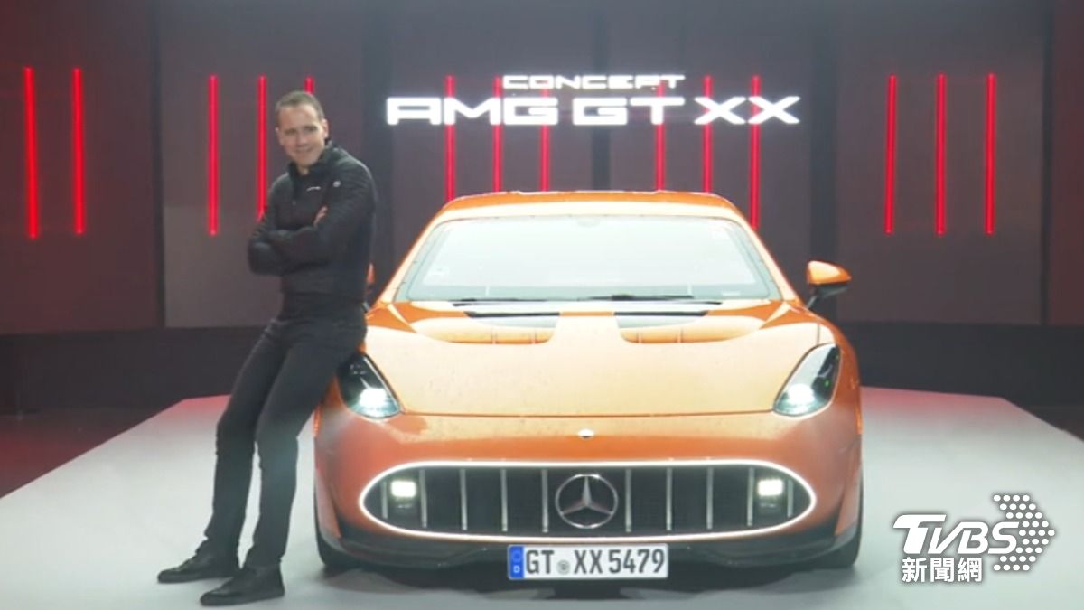 台灣賓士引進最新世界紀錄概念車CONCEPT AMG GT XX來台北快閃。(圖/TVBS)