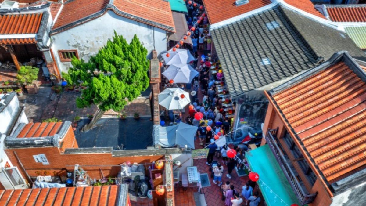 鹿港老街穩坐觀光人數的榜首。（圖／翻攝自彰化旅遊資訊網）