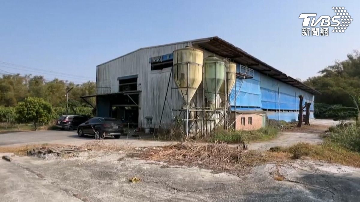 前年2月，台南左鎮一間養雞場，林姓老闆跟員工有薪資糾紛，拿木棍毆打殺害員工，最高法院依殺人罪，判老闆13年徒刑（圖／TVBS）
