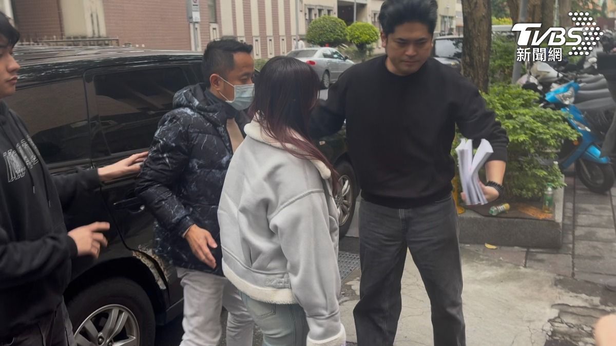 買折扣黃金疑龐氏騙局!聖石金業二波搜索 前媒體人無保請回