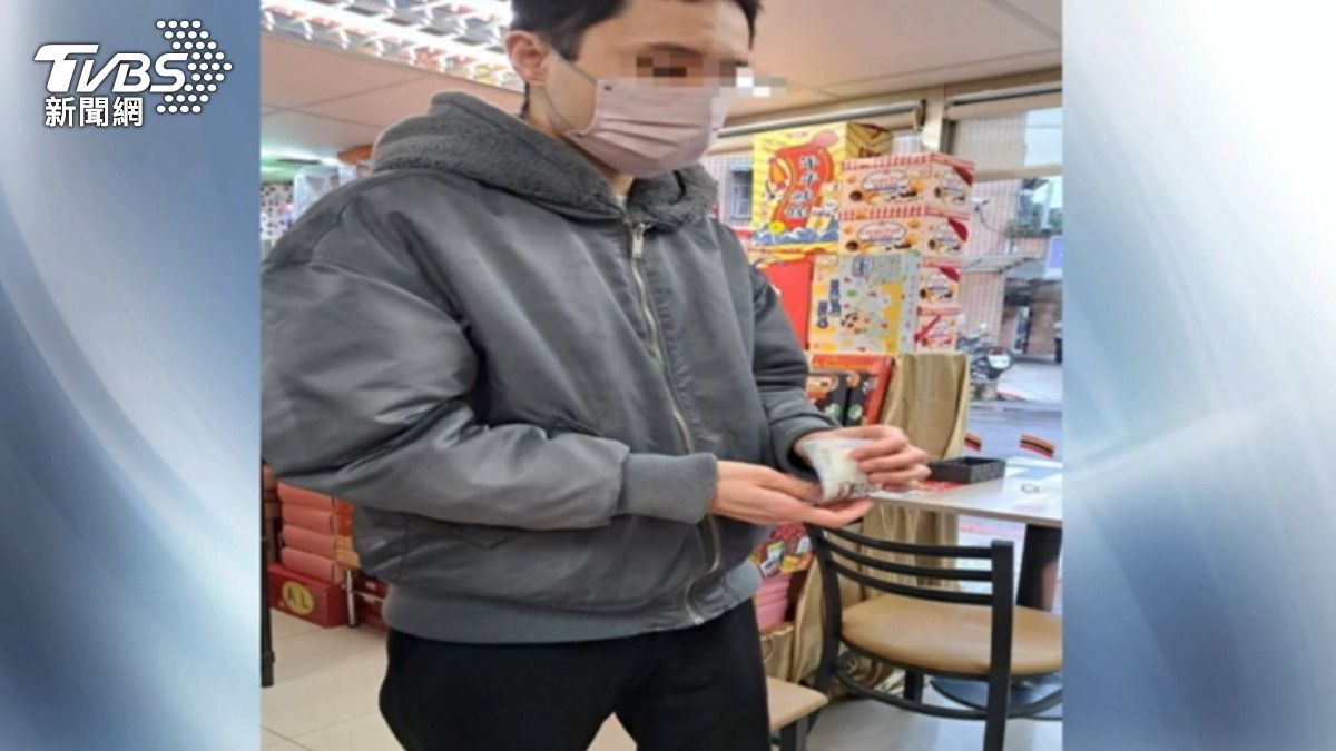 男子被指控碰瓷詐騙討錢。(圖/被害人提供)