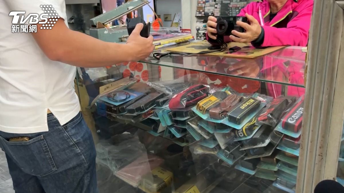 老闆娘表示，店面資訊被盜用詐騙相當困擾，已通報165反詐騙專線，希望不要再有人上當受騙。（圖／TVBS）