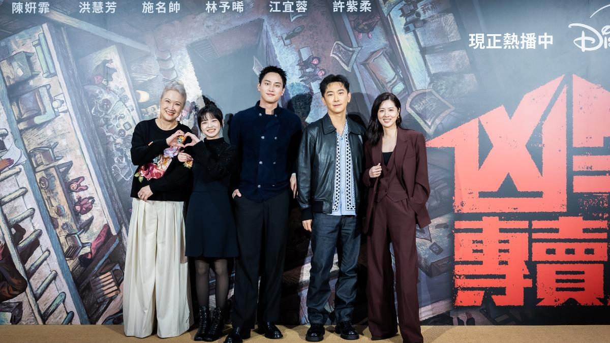 三度和林予晞演夫妻　施名帥拍「激烈動作戲」竟喊：心裡有受傷